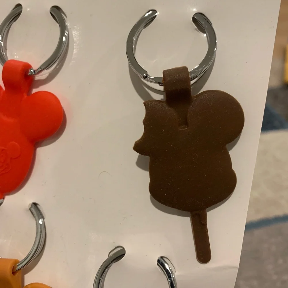 Disney Park Icons Silicone Key Chains Mickey Balloon Bar Ears Hat Pretzel